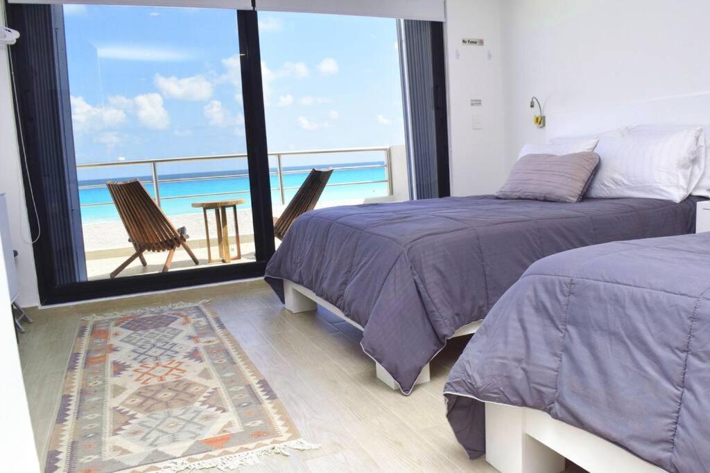 Ocean front Villa, best locacion in hotel zone Cancún Exterior foto