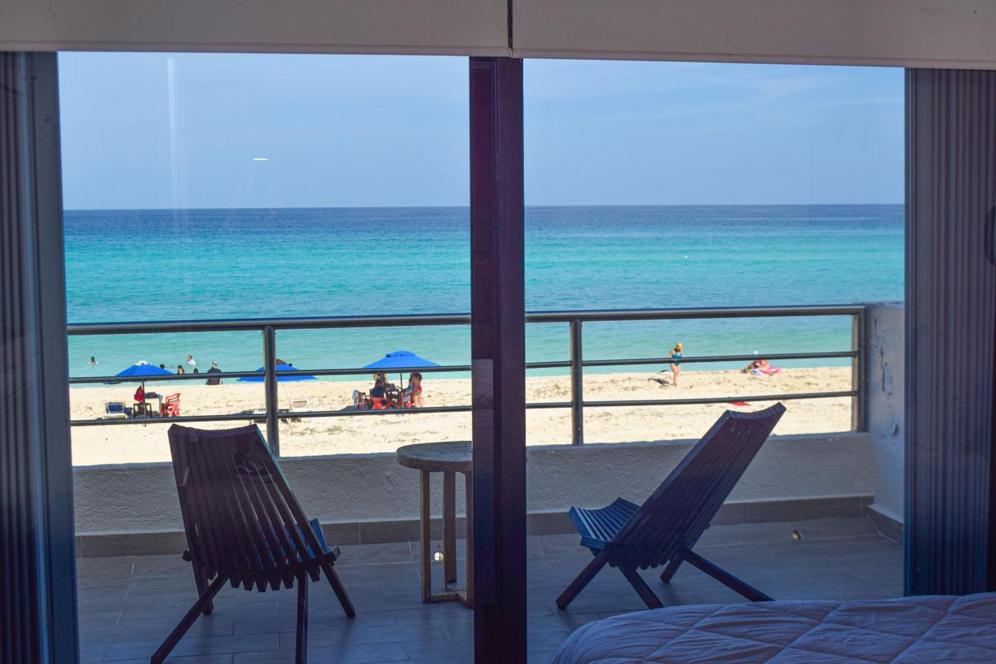 Ocean front Villa, best locacion in hotel zone Cancún Exterior foto